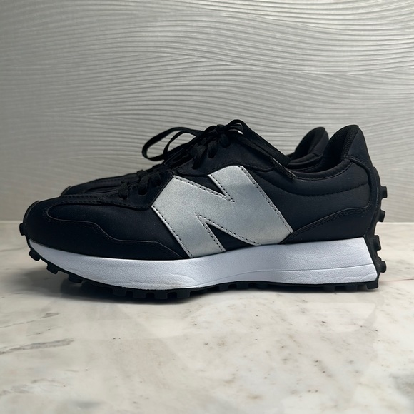 New Balance Shoes - New balance womens 327 sneaker black 2021